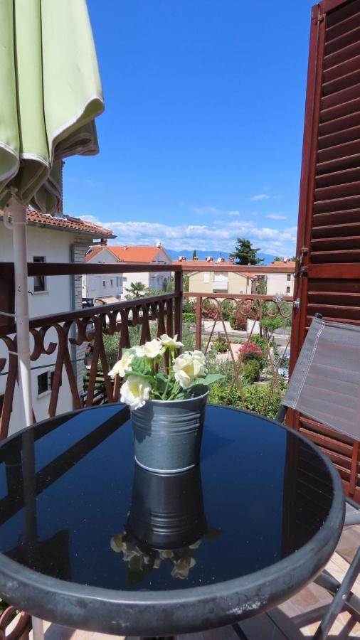 Apartments Kamelija Malinska Zewnętrze zdjęcie
