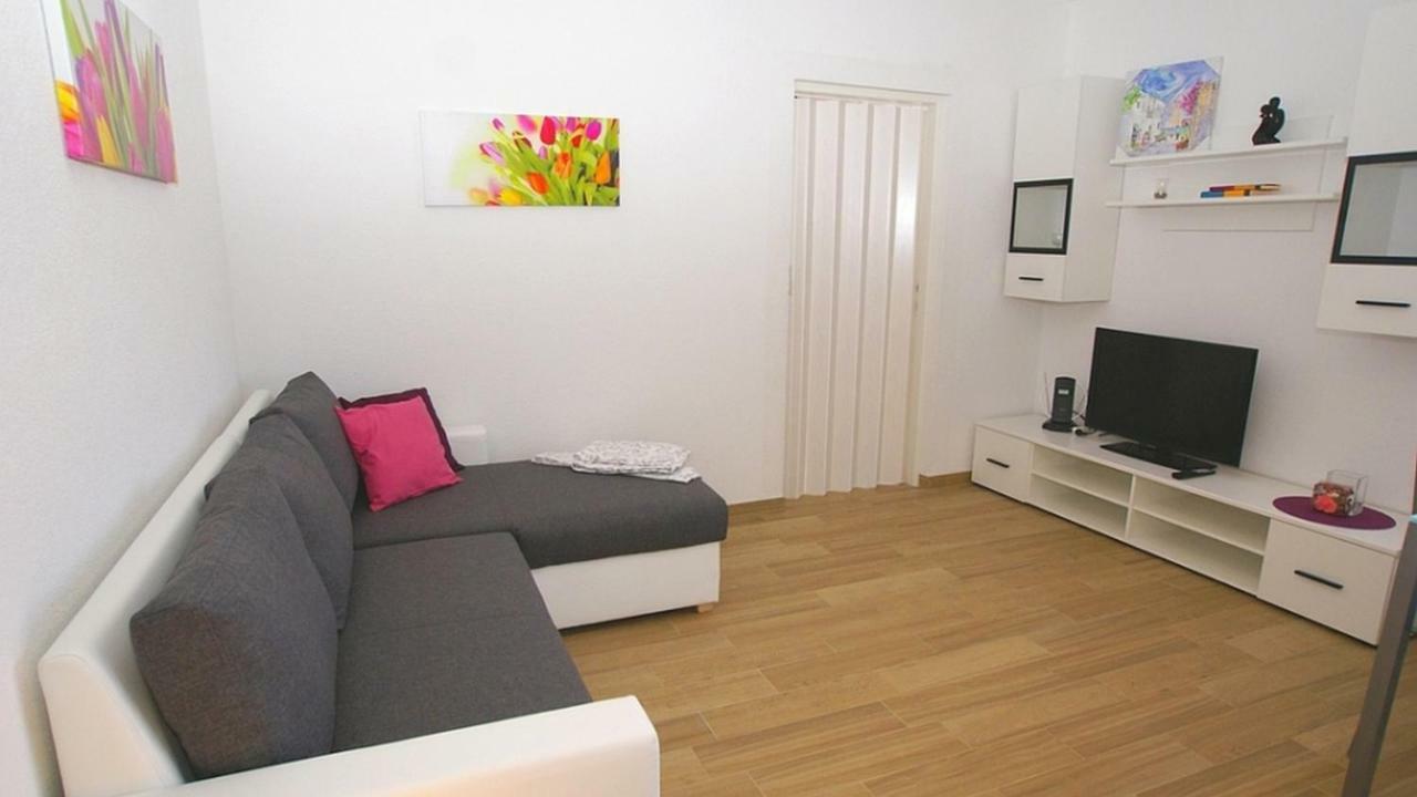 Apartments Kamelija Malinska Zewnętrze zdjęcie