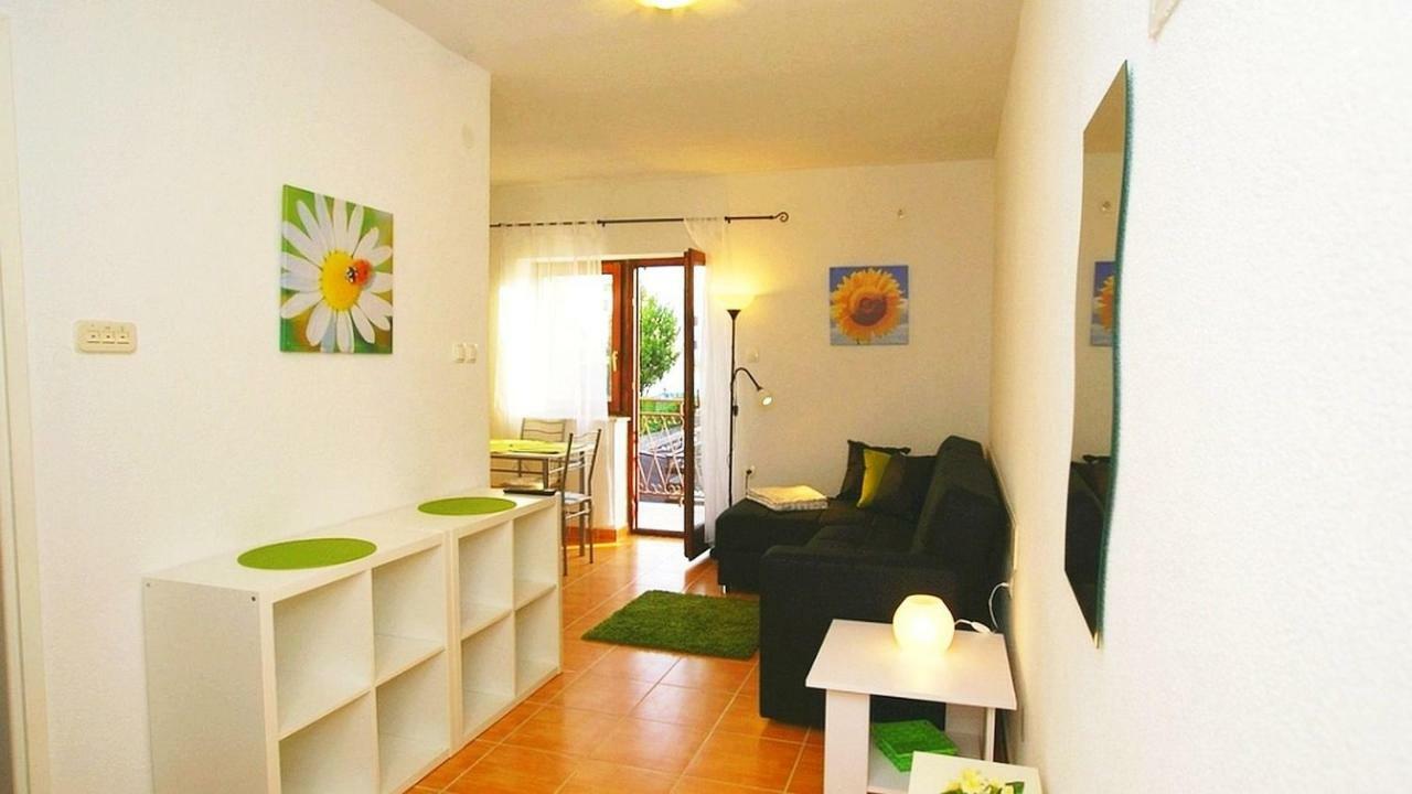 Apartments Kamelija Malinska Zewnętrze zdjęcie